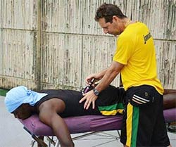 Usain Bolt has chiropractic treatment